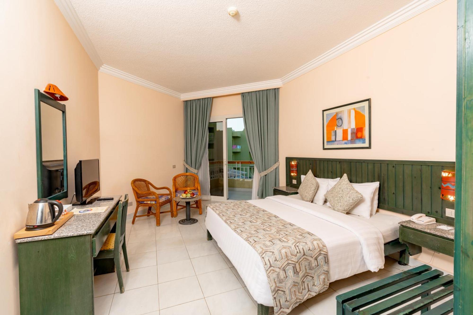 Ośrodek wypoczynkowy Palm Families And Couples Only 4*